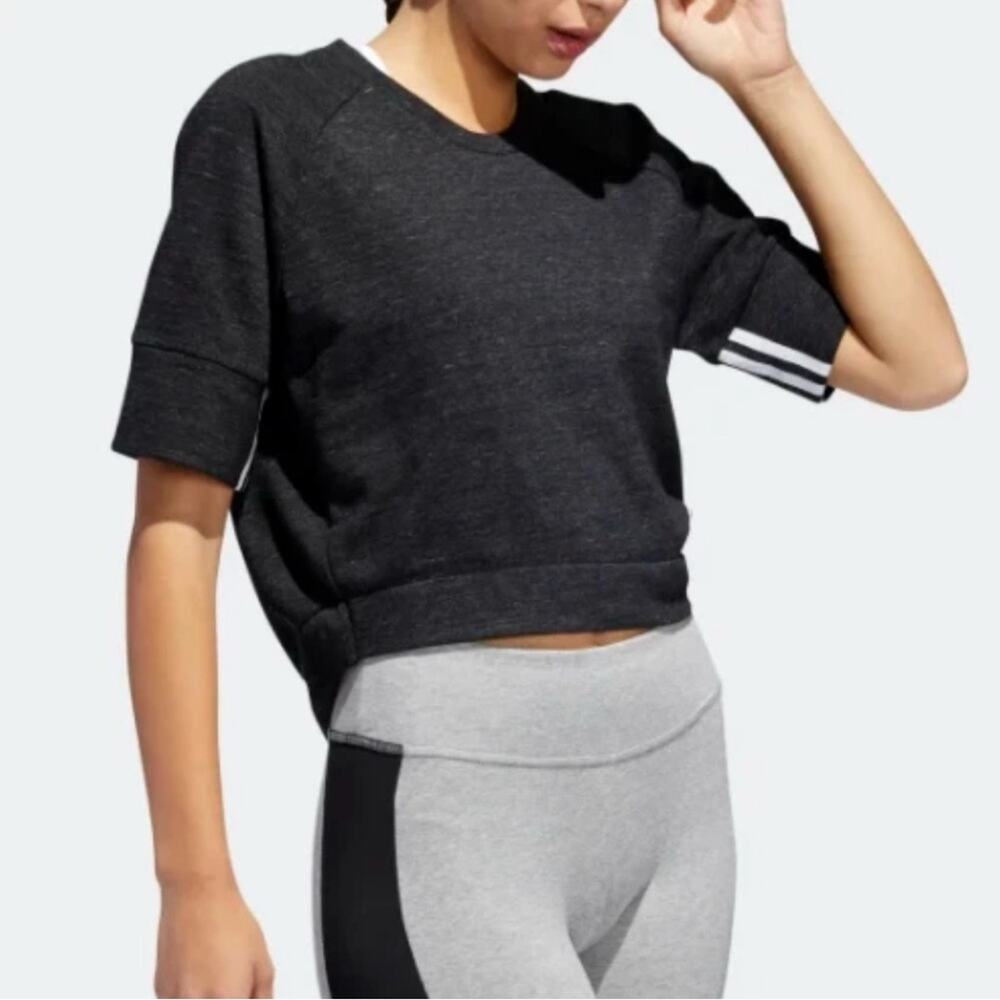 Adidas S2S Crew Neck Cropped Pullover Sweatshirt in Black & White Large